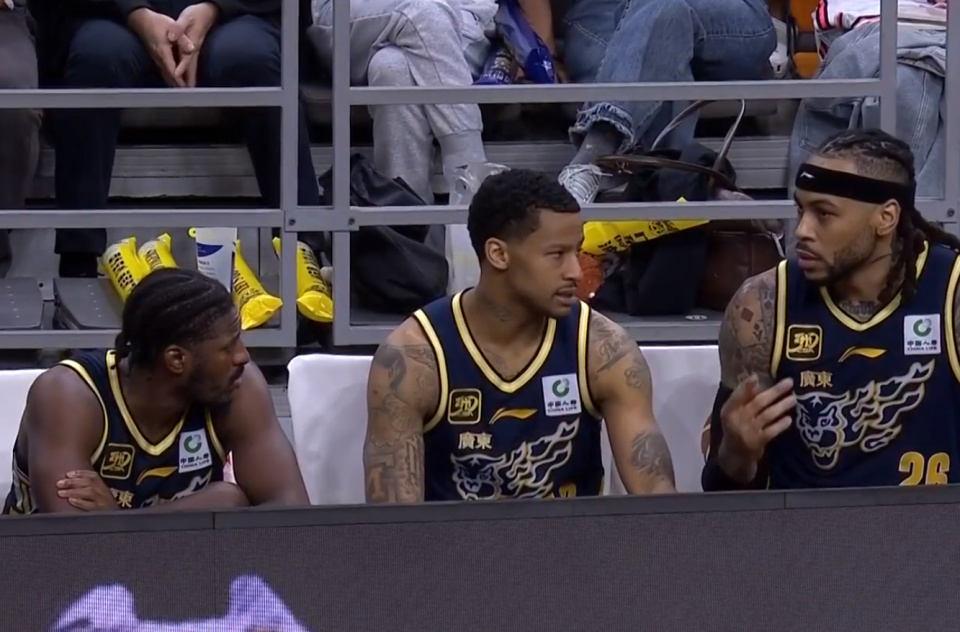 在主教练郭, 到内线足够, qKOj