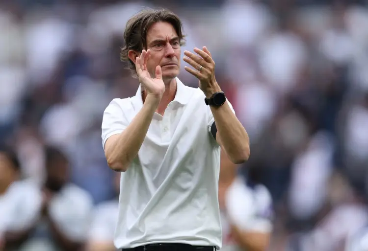 他采取明智, 作为