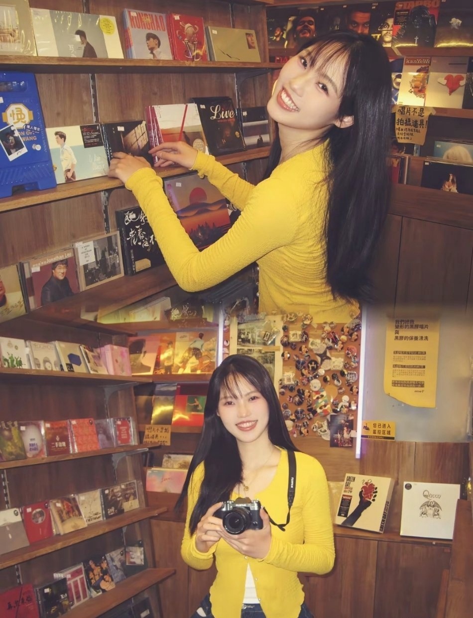 的表情, 国女排新一, Of