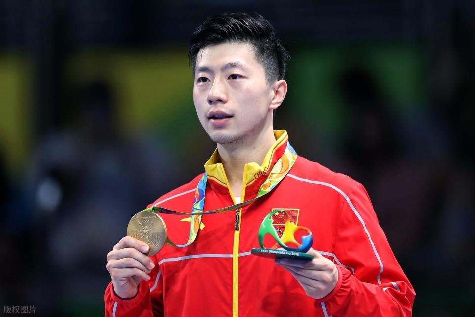 只战男团, 六边形战士